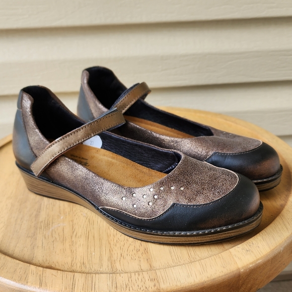 Naot Volcan brown sincere leather Mary Jane shoes size 37 - Picture 6 of 10